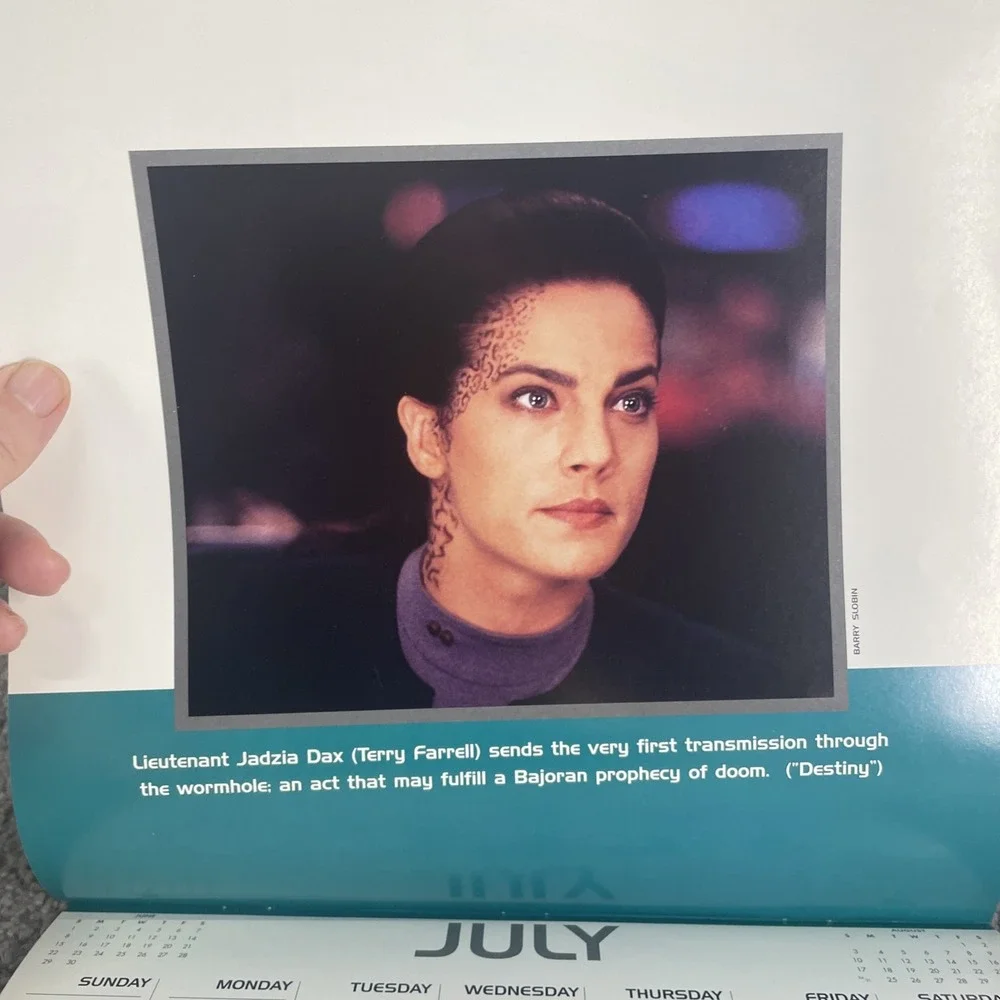 Star Trek : Deep Space Nine 1997 Calendar (Works For 2025) Open/unused